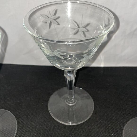 Three Libby cocktail glasses Plus a cordial glass - Picture 4 of 8